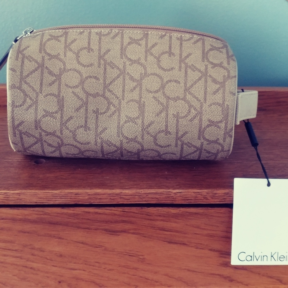 Calvin Klein Makeup Satchel